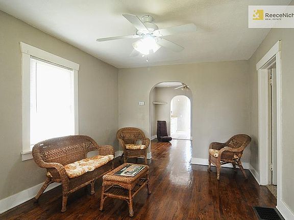 3rd image of 6702 S Elm St