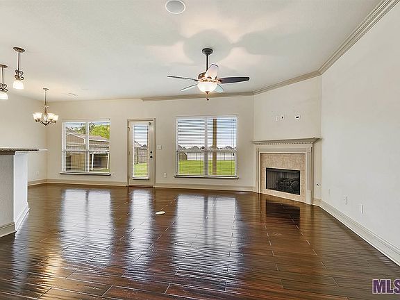 3rd image of 41157 Colonial Dr