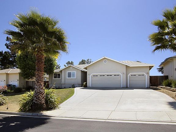 2nd image of 13200 Heritage Cir