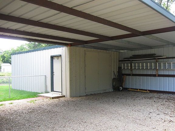 5th image of 105 Whispering Point