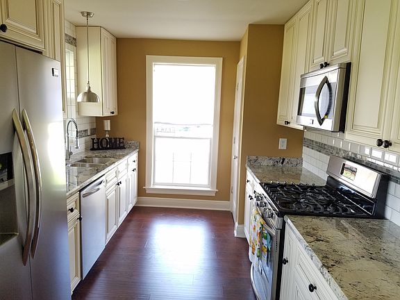 2nd image of 3705 Pecan Dr