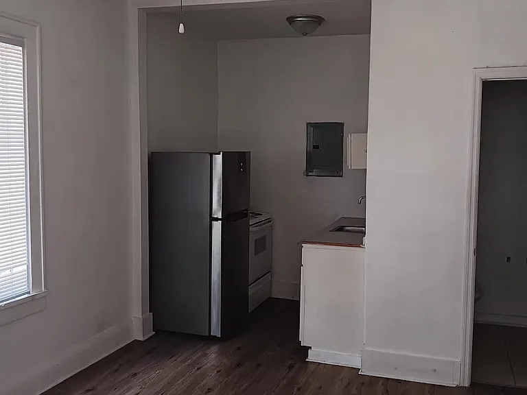 2180 Lakeview Dr #8 — Photo 2