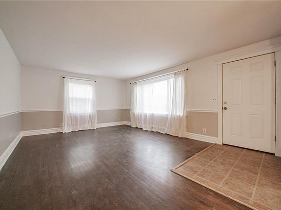 2nd image of 9907 Dupont Ave