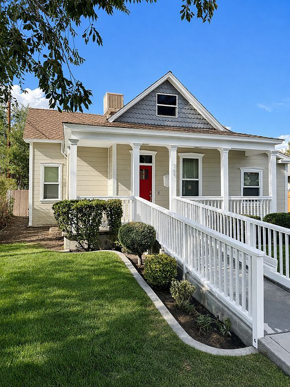 169 E Line St - Property Image