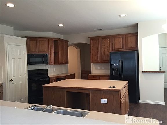3rd image of 509 Candle Meadow Blvd