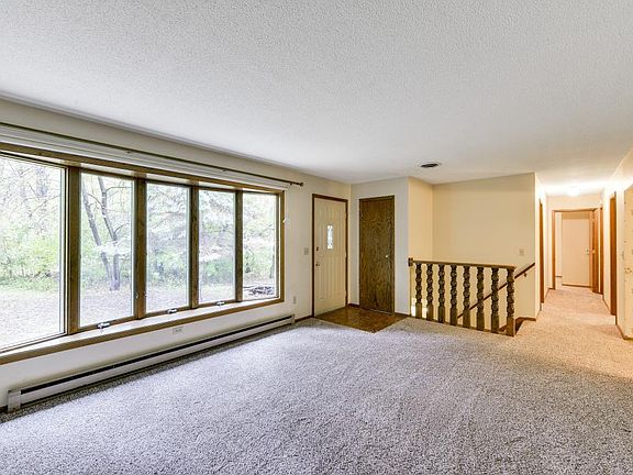 4th image of 15519 Green Meadow Cir