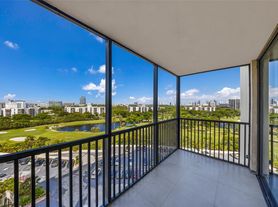 20301 W Country Club Dr