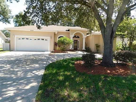 3rd image of 3204 Thackery Way