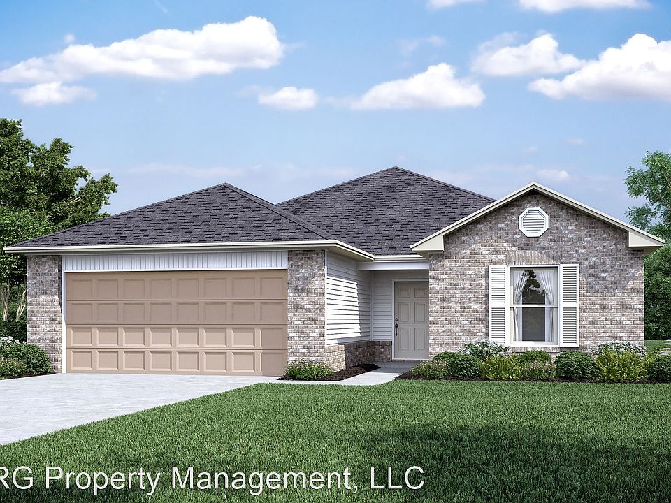 1st image of 207 Logan Dr