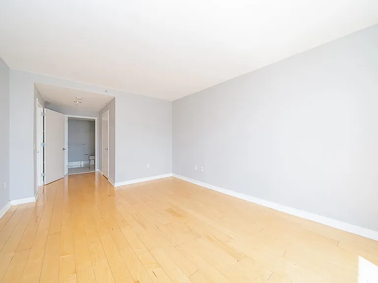 2 2nd St #804 — Photo 13
