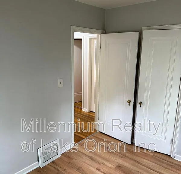 271 Dick Ave — Photo 12