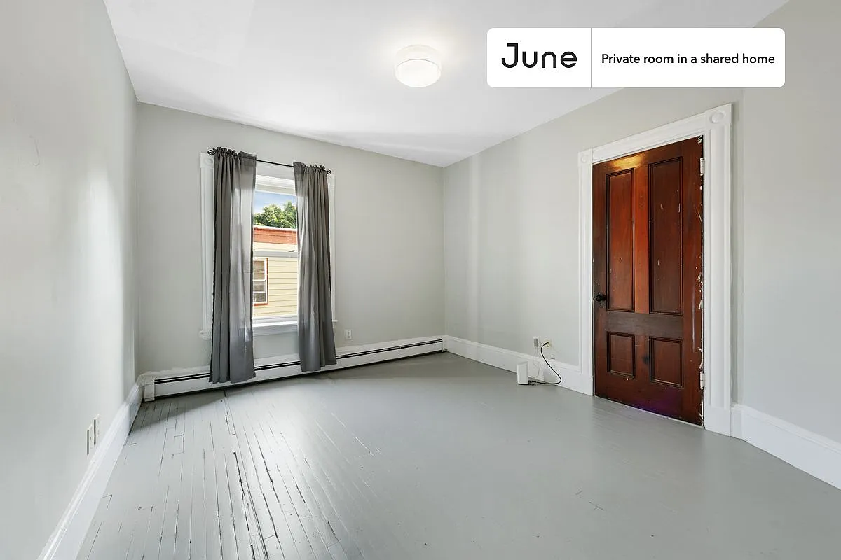 Building Photo - 76 Easton St #C