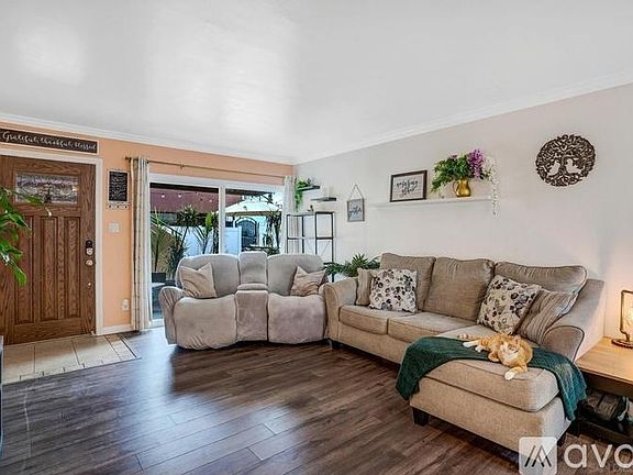 2nd image of 575 7th St Unit 104