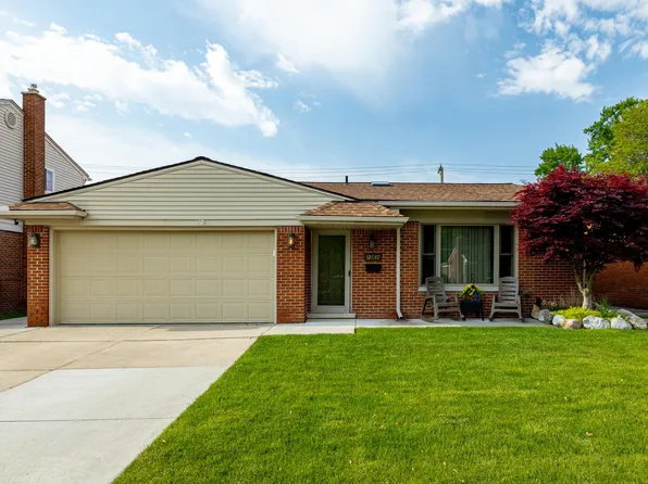 32647 Hees St, Livonia, MI 48150