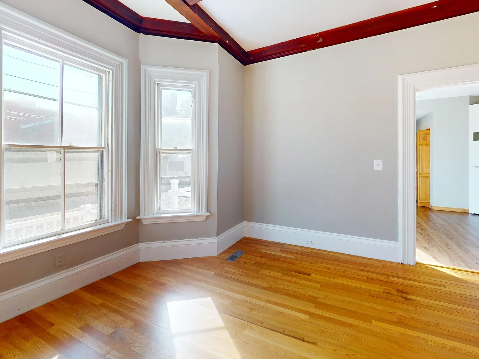 12 Lyman St, #1 — Photo 3