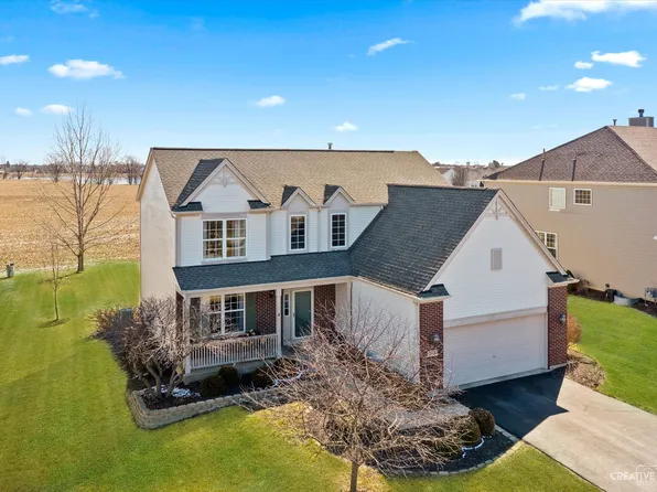 765 Kelley Dr, North Aurora, IL 60542