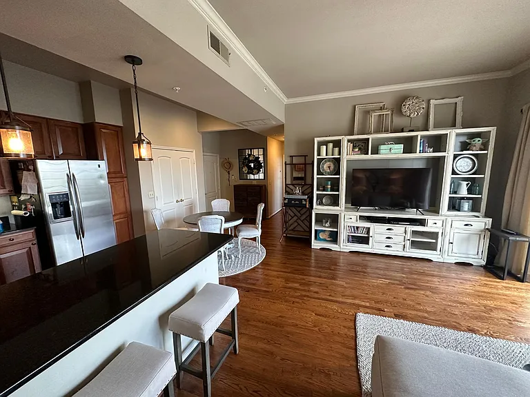3225 Turtle Creek Blvd #1117 — Photo 9