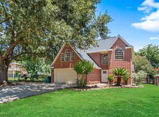 6979 Breezy Point, Willis, TX 77318