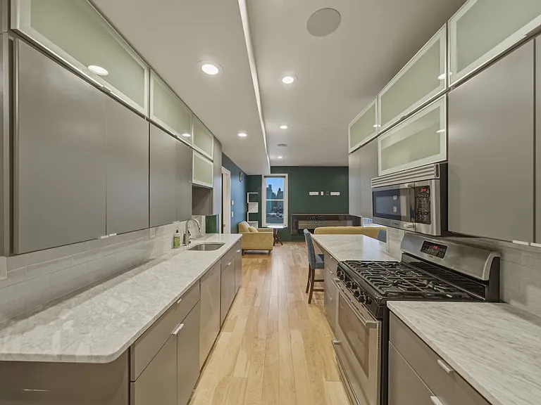 186 Paris St #1 — Photo 14