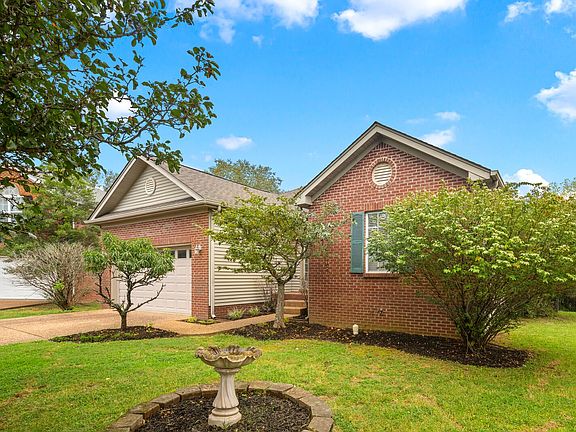 3rd image of 2952 Riverbend Dr