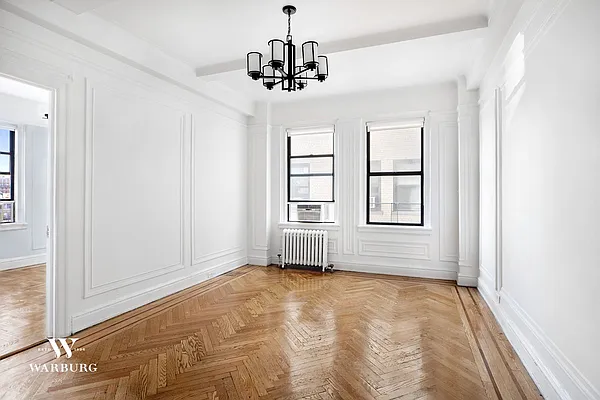 Sold by Warburg | media 2