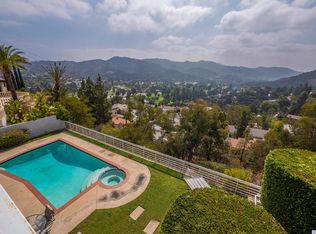 3340 Oakmont View Dr, Glendale, CA 91208