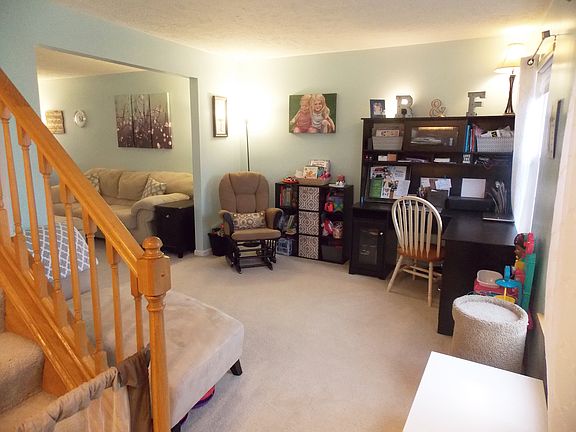 4th image of 440 Woodcrest Dr