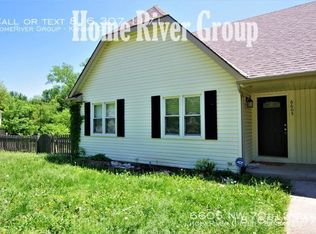 6605 NW 70th St, Kansas City, MO 64151