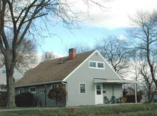 24 Rosalie Dr, Bridgeport, CT 06606