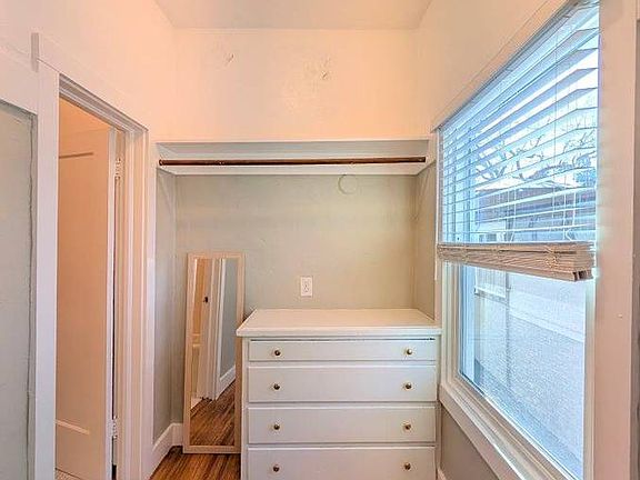 5th image of 2451 Le Conte Ave #106