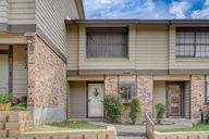 Vance Jackson Rd 703-001