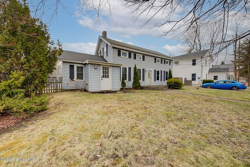 3rd image of 147 Parker Hall Road
