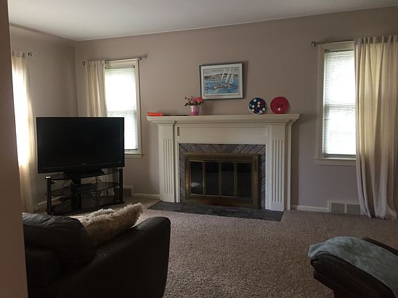 3rd image of 15265 Harrison Ave