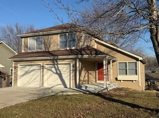8619 N McDonald Ave, Kansas City, MO 64153