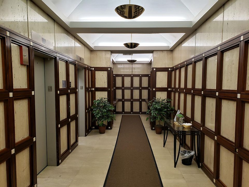 10-w-elm-st-10-w-elm-st-chicago-il-zillow