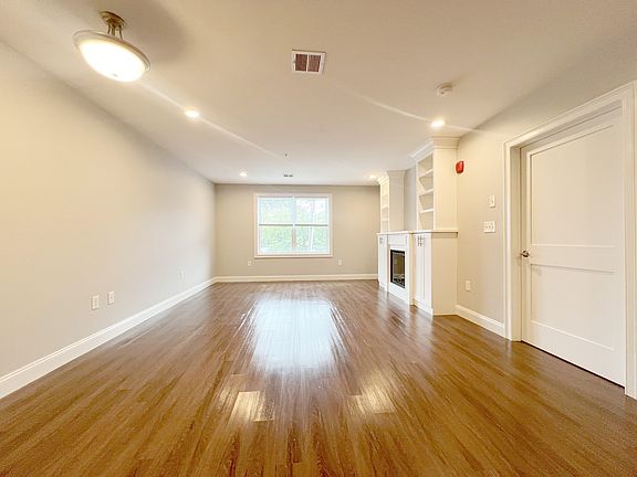 2nd image of 32 Harris St APT 211