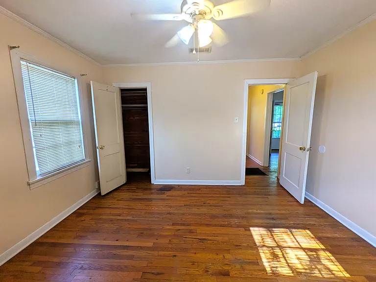 416 N 19th Ave — Photo 10