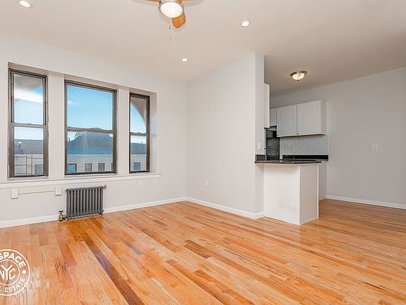 4th image of 944 Marcy Ave APT 2C