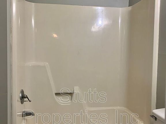5th image of 1825 Darby Dr Unit G-10