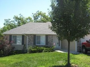 802 Sandy Ct, Columbia, MO 65202