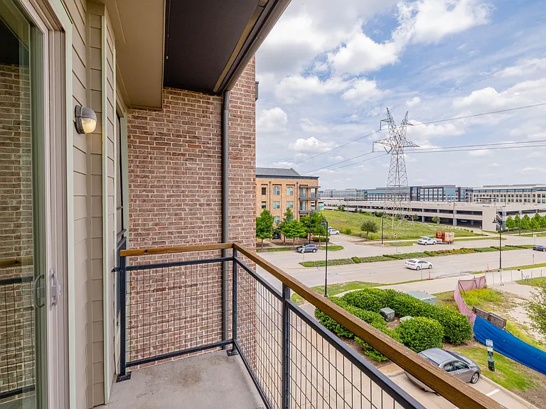 The District At Cypress Waters - Parson's Green — Photo 754