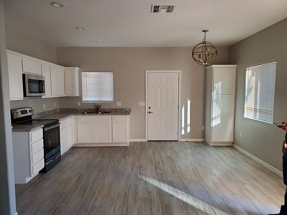 2nd image of 845 W Calle Santa Ana