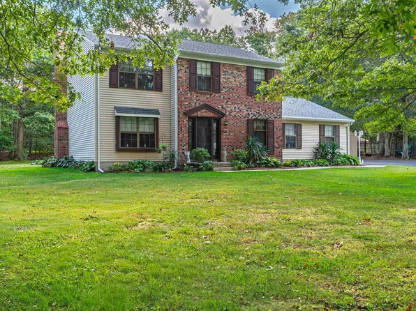 819 Berrywood Ln, Galloway, NJ 08205