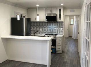 1033 Meadowbrook Ave, Los Angeles, CA 90019