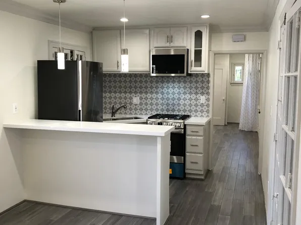 1033 Meadowbrook Ave, Los Angeles, CA 90019