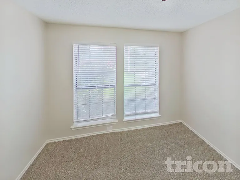 133 Brockway Dr — Photo 11