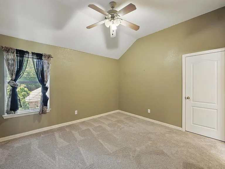 1805 Southwicke Dr — Photo 29