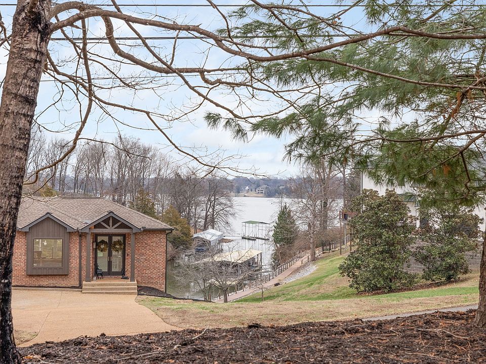 52nd image of 442 Lakeview Cir