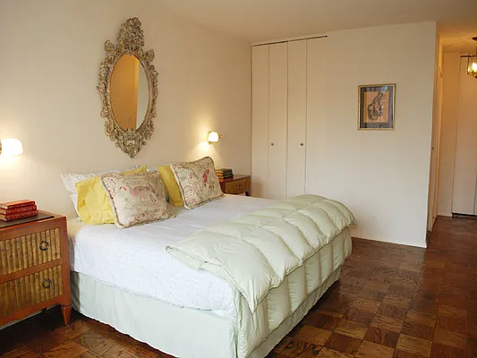 Sold by Sotheby's International Realty | media 17