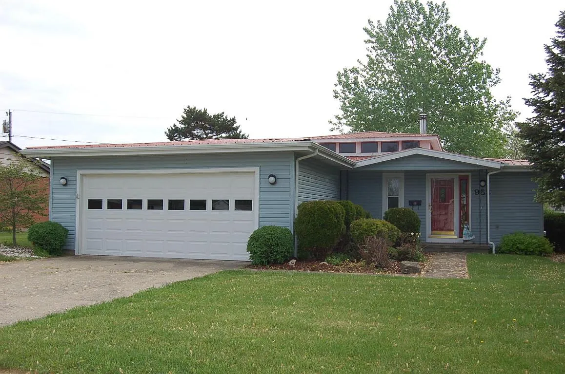 958 Old Chillicothe Rd SE #33 photo 1